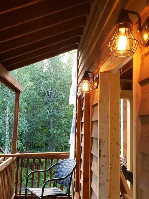 The Eagle'S Nest Treehouse Cabin Palmer Dış mekan fotoğraf