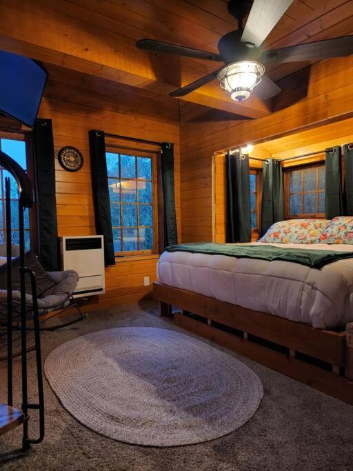 The Eagle'S Nest Treehouse Cabin Palmer Dış mekan fotoğraf