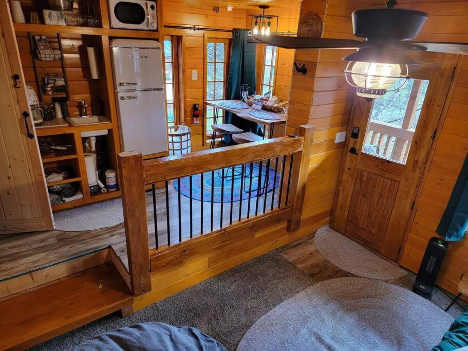 The Eagle'S Nest Treehouse Cabin Palmer Dış mekan fotoğraf
